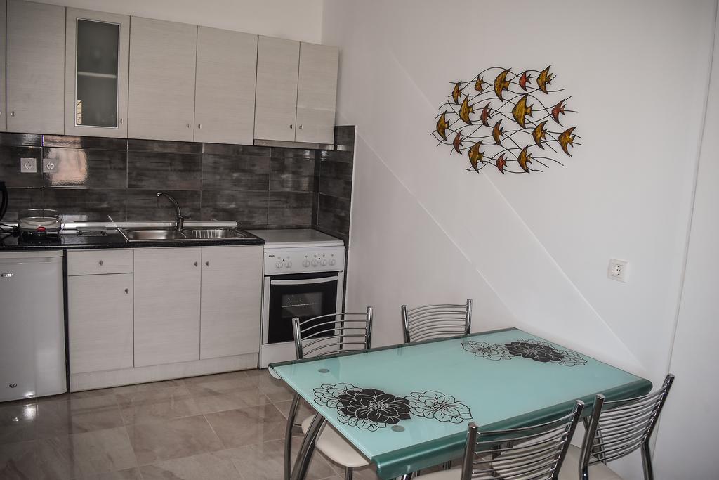 Mirsini Apartments 圣乔治斯 外观 照片